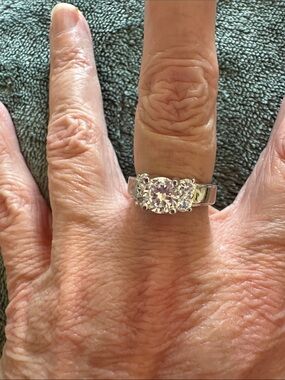 Elegant Silver-Tone CZ Ring with Clear Crystals Size 5.5